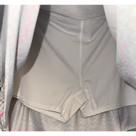 Lucky in Love XL Skort Tan White Pink Chevron Print Tennis Golf Activewear - Picture 2 of 5